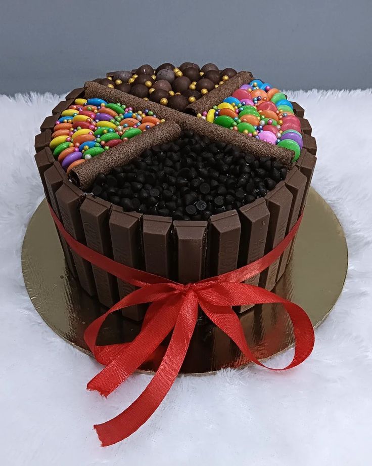 KitKat Cake