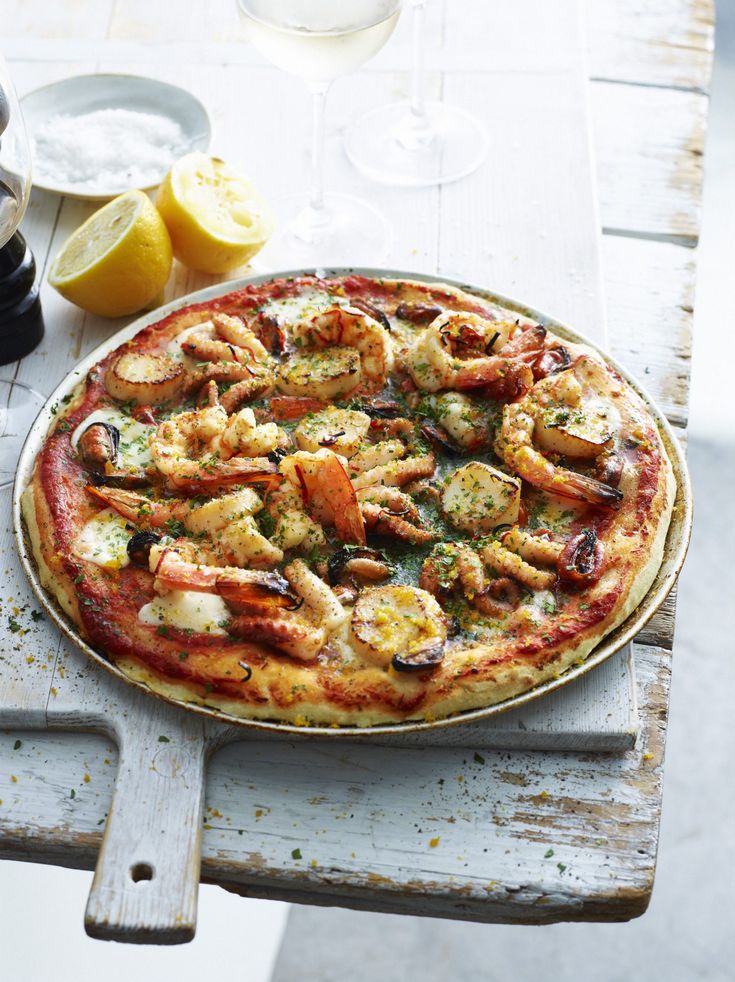 Seafood Pizza