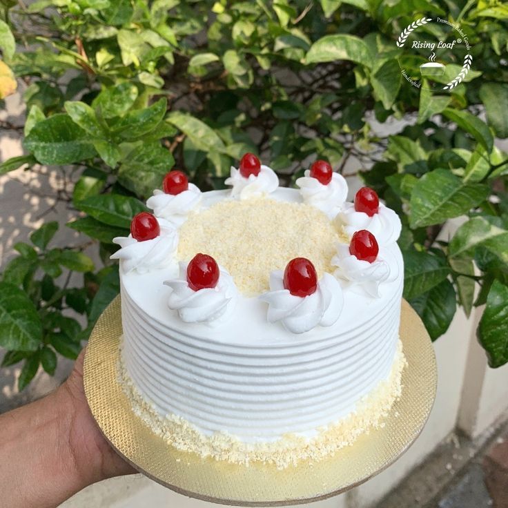 White Forest Cake